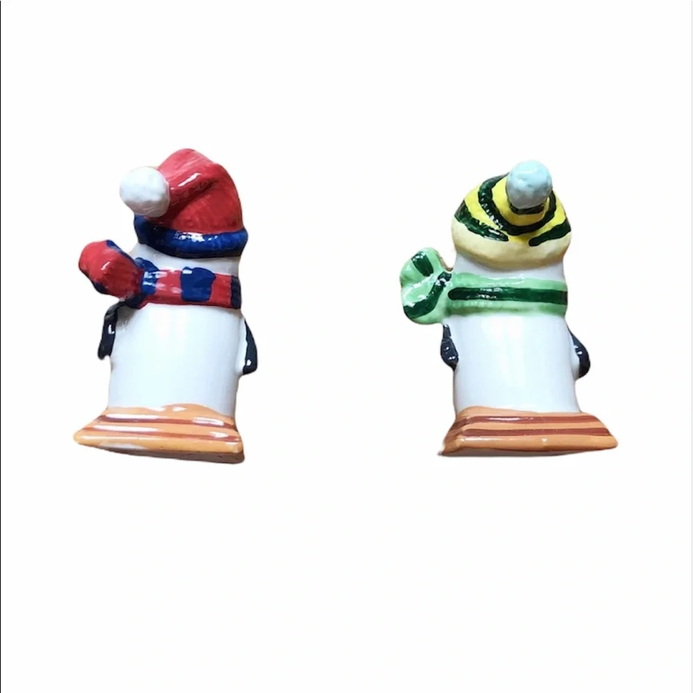 Vintage Cute Holiday Christmas Snowman Ceramic Salt & Pepper Shakers